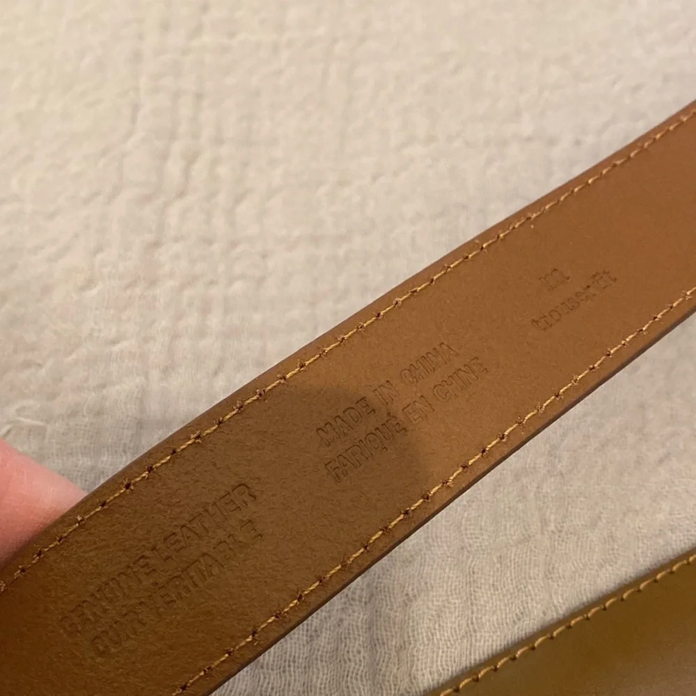 Halogen teardrop genuinely leather brown belt . Size M